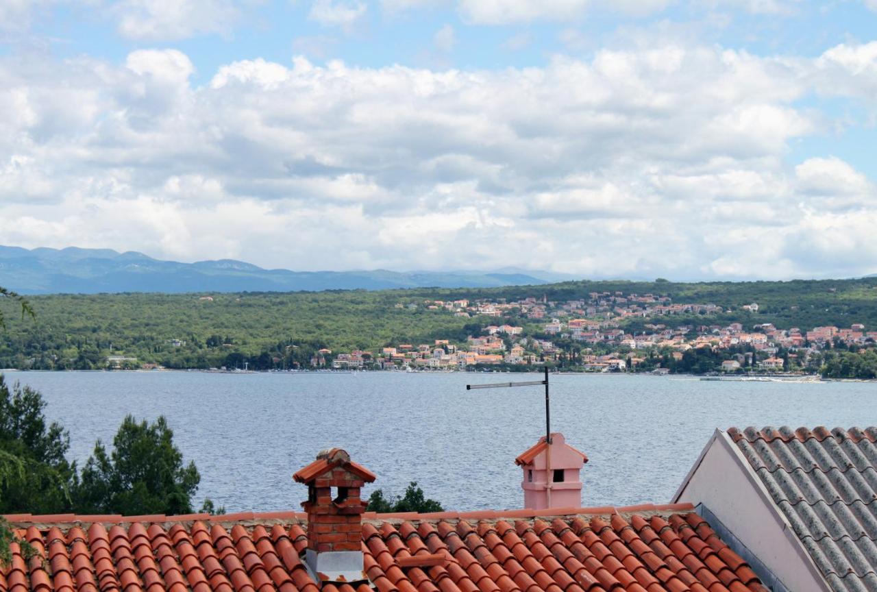 Apartments By The Sea Vantacici, Krk - 5347 Malinska Bagian luar foto