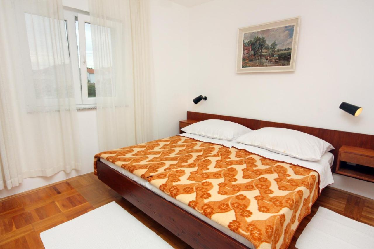 Apartments By The Sea Vantacici, Krk - 5347 Malinska Bagian luar foto